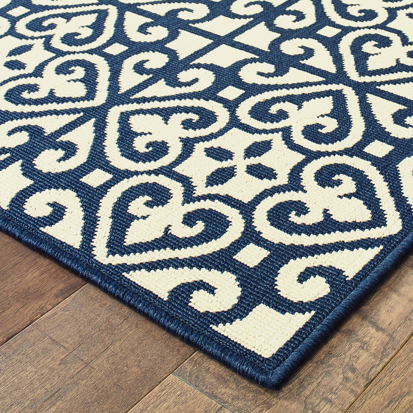 Marina Ivory Navy Moroccan Geometric Indoor/Outdoor Rug