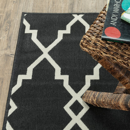 Marina Black Ivory Moroccan Geometric Indoor/Outdoor Rug