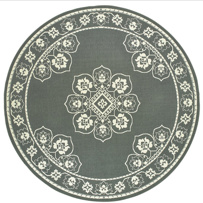 Marina Grey Ivory Traditional Oriental Indoor/Outdoor Rug