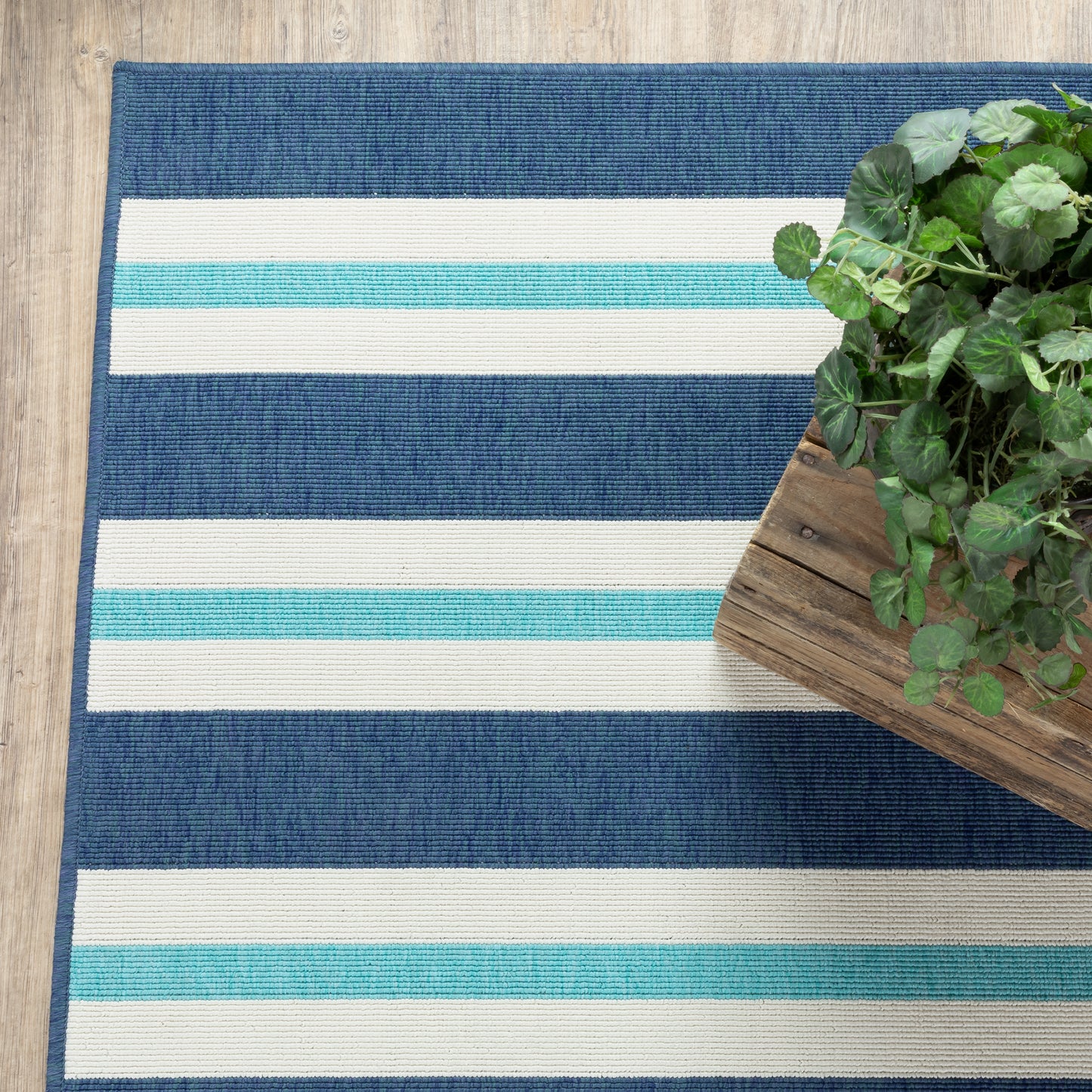 Meridian Blue Ivory Nautical & Coastal Striped Indoor/Outdoor Rug