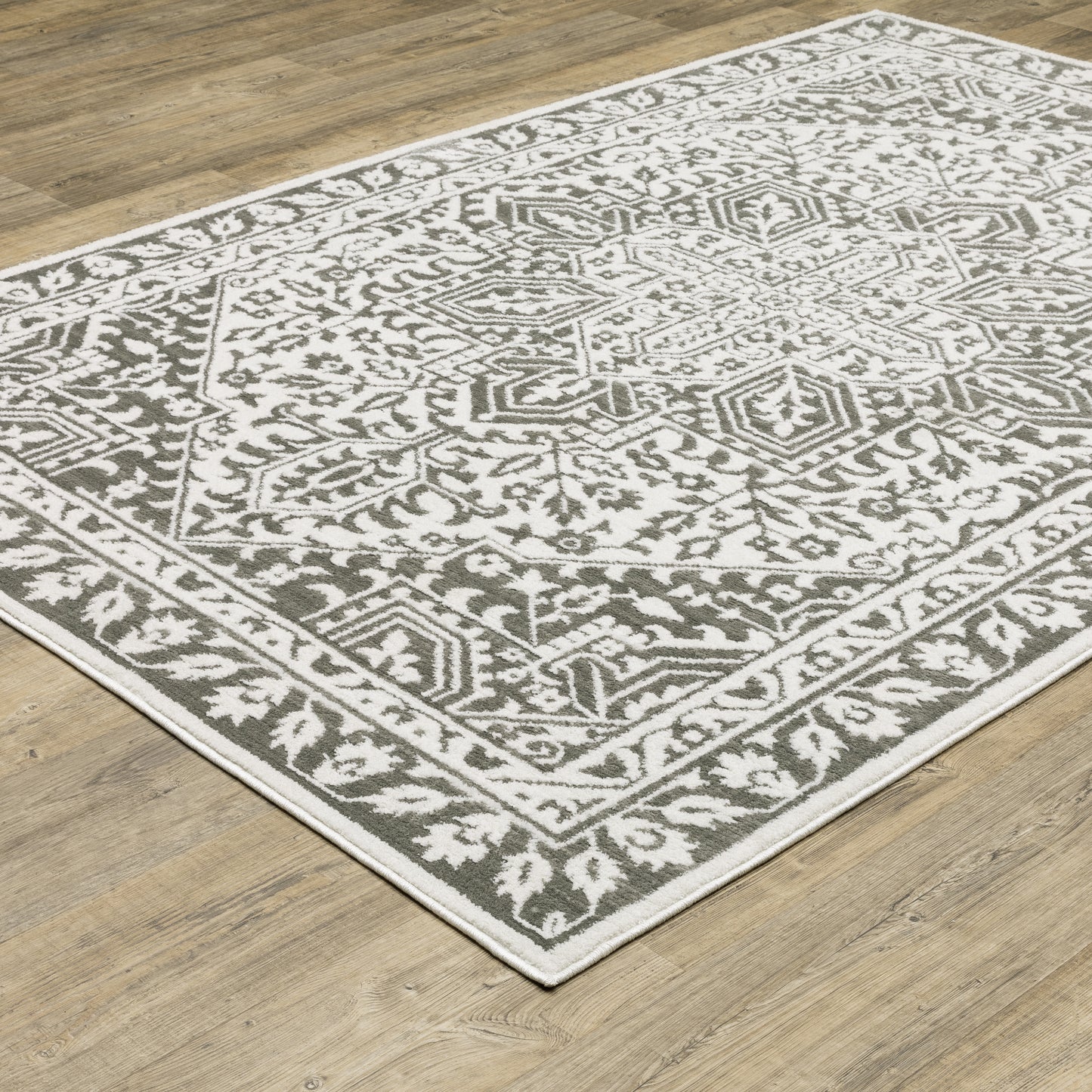 Montecito Grey White Traditional Medallion Indoor Rug