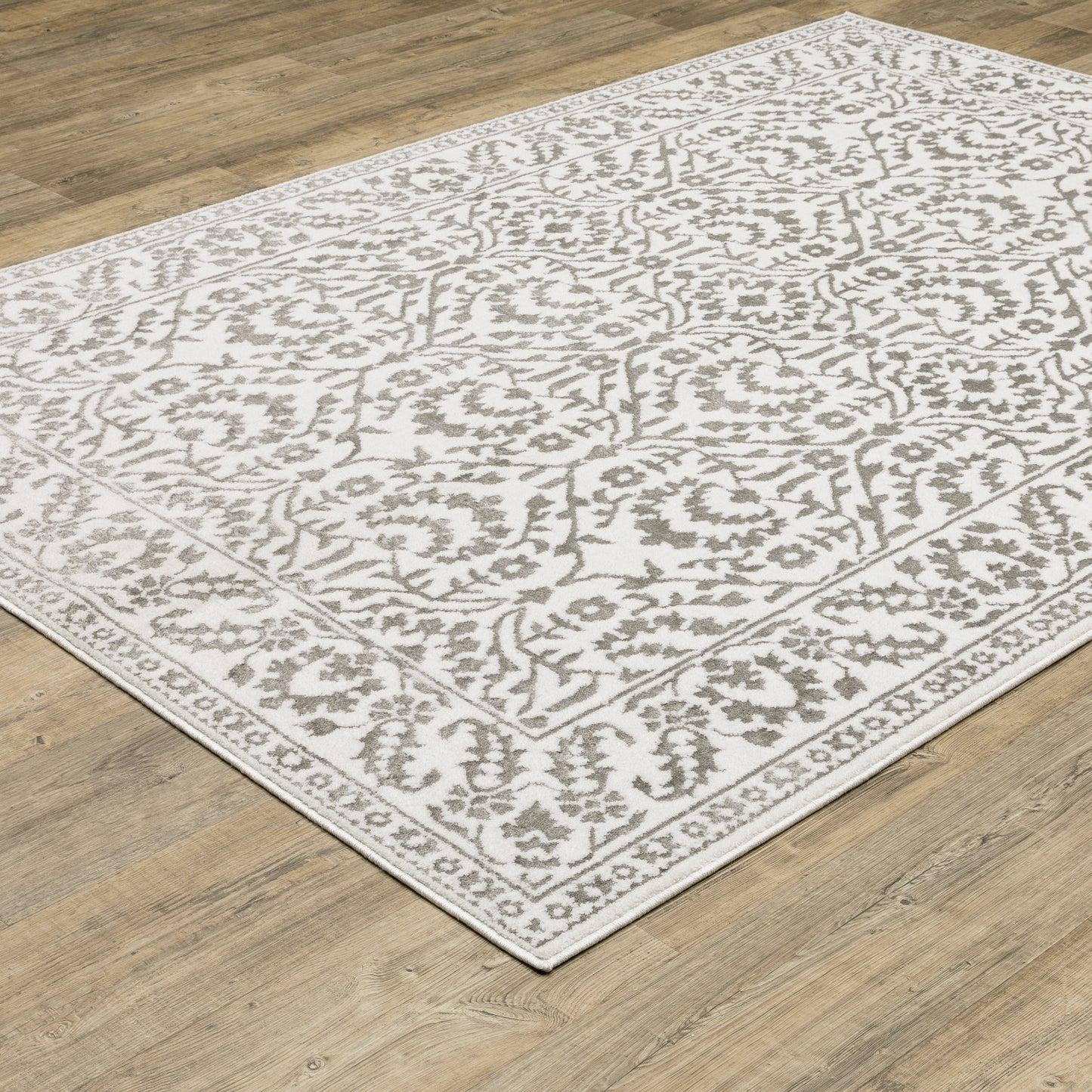 Montecito Grey White Traditional Oriental Indoor Rug