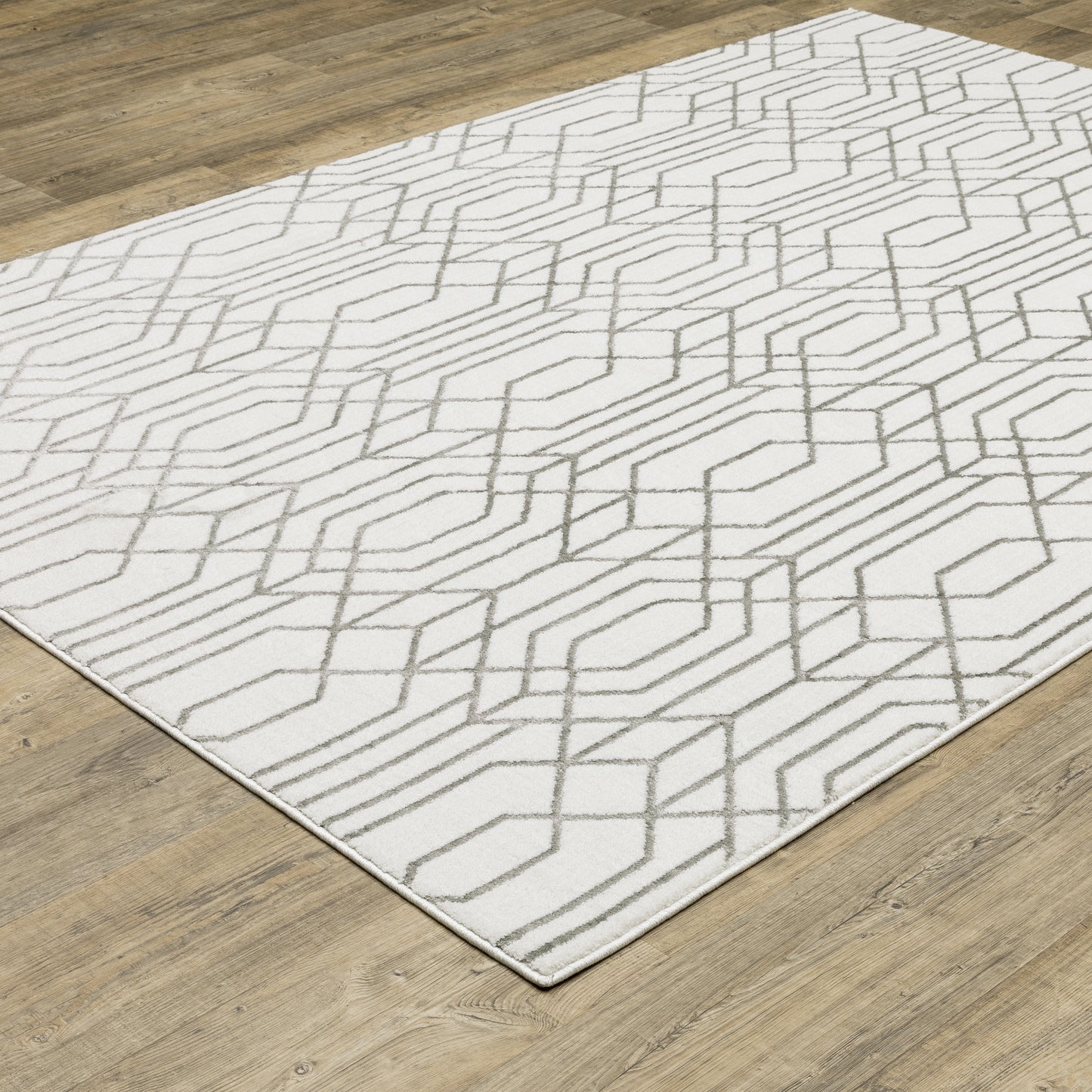 Montecito White Grey Global Geometric Indoor Rug