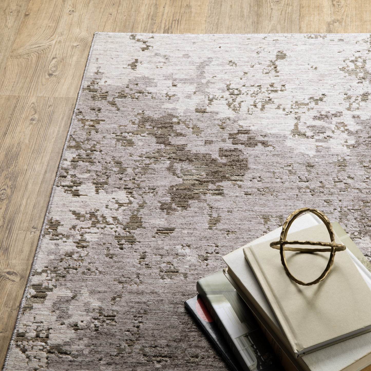 Nebulous Grey Ivory Modern & Contemporary Abstract Indoor Rug