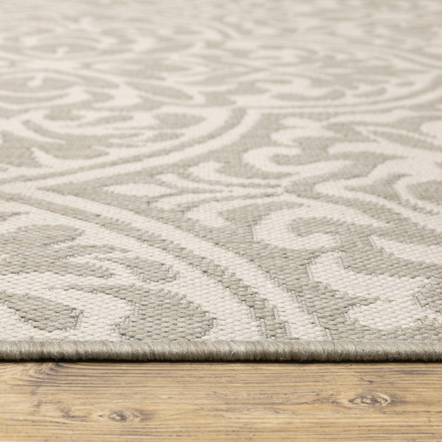 Portofino Grey Ivory Casual Floral Indoor/Outdoor Rug