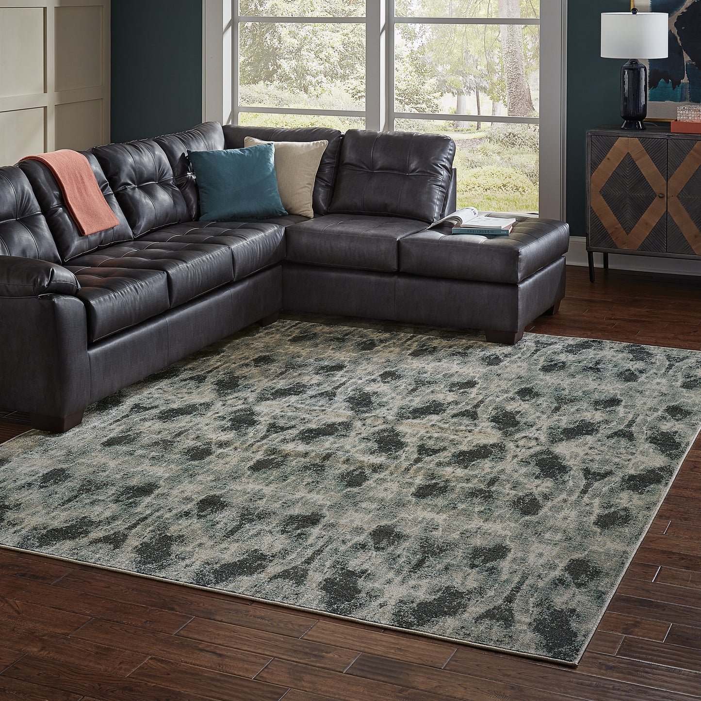 Raleigh Grey Blue Traditional Abstract Indoor Rug