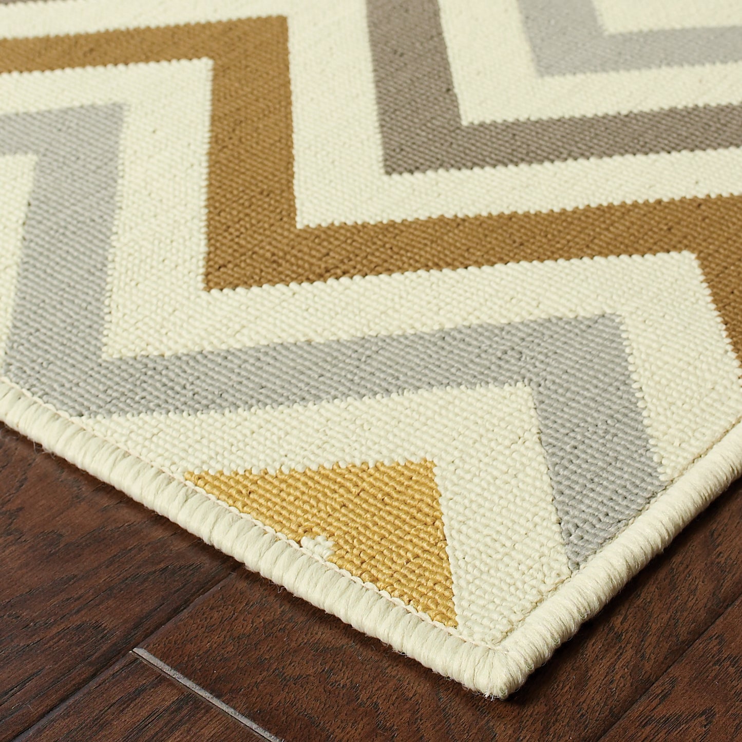 Riviera Grey Gold Transitional Geometric Indoor/Outdoor Rug