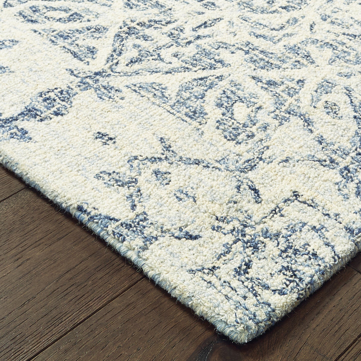 Tallavera Blue Ivory Transitional Geometric Indoor Rug