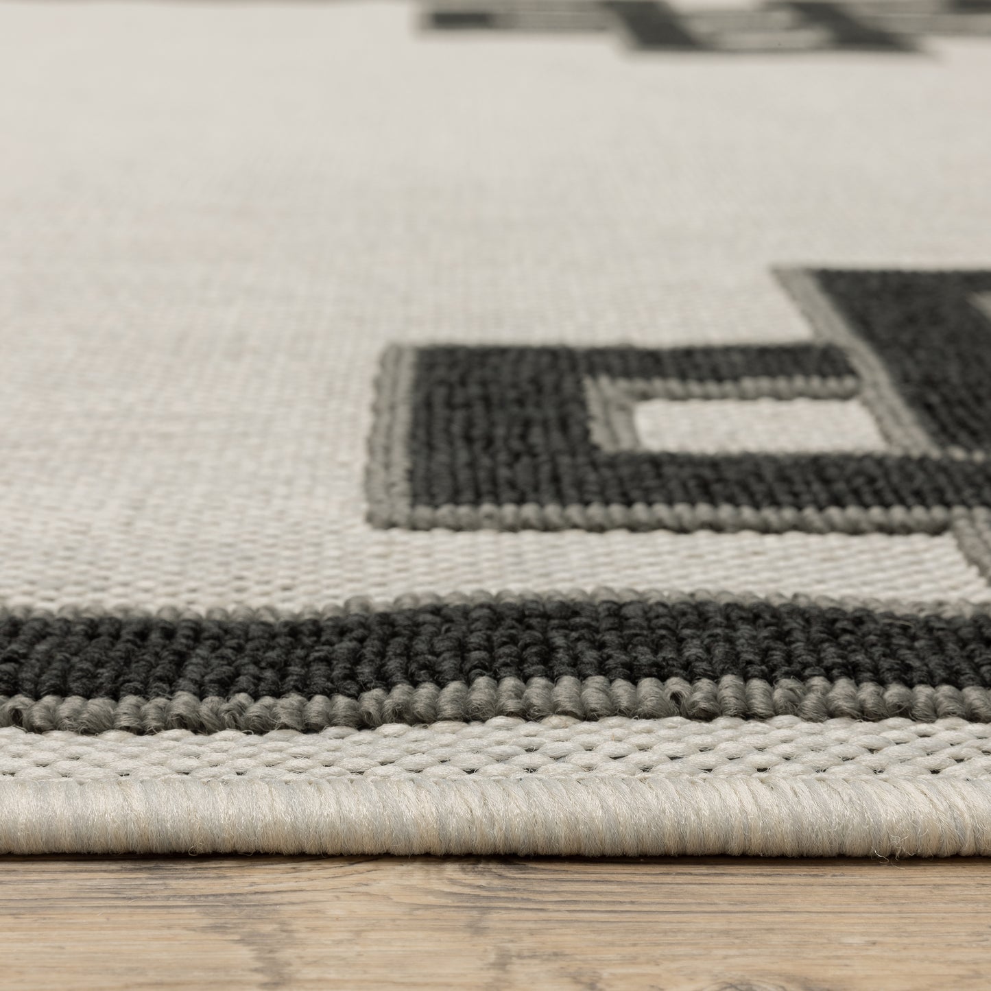 Torrey Light Grey Black Casual Border Indoor/Outdoor Rug