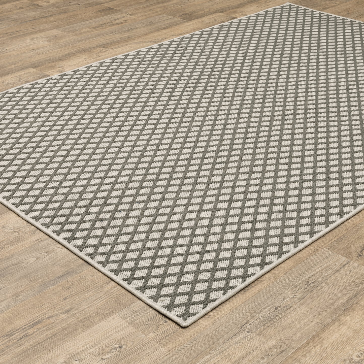 Torrey Light Grey Grey Casual Geometric Indoor/Outdoor Rug