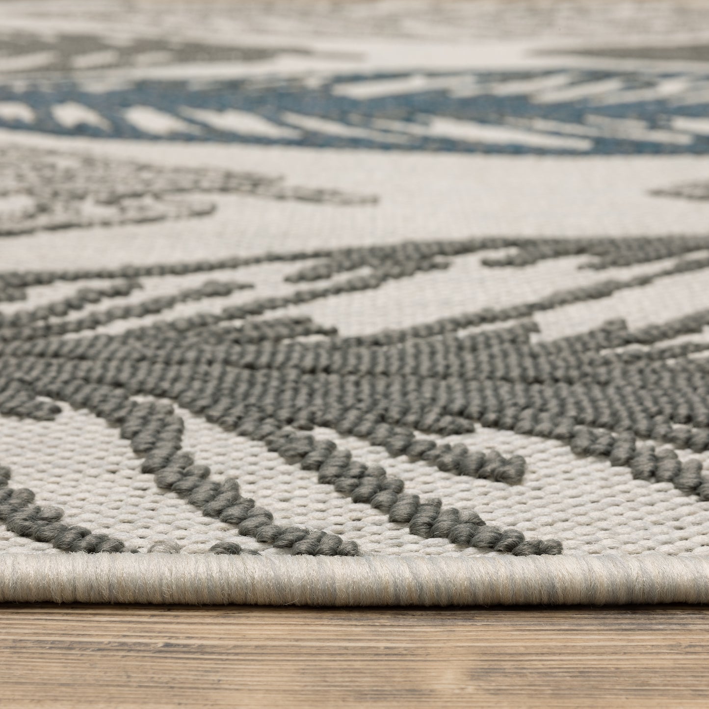 Torrey Light Grey Grey Tropical Botanical Indoor/Outdoor Rug