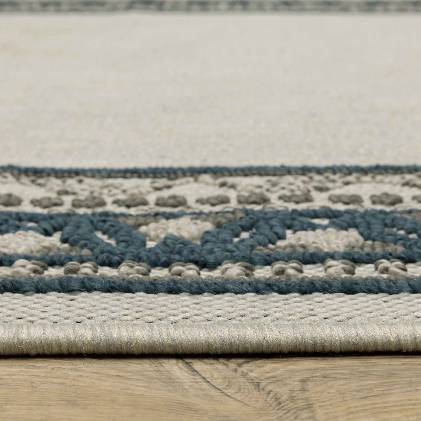 Torrey Light Grey Blue Traditional Border Indoor/Outdoor Rug